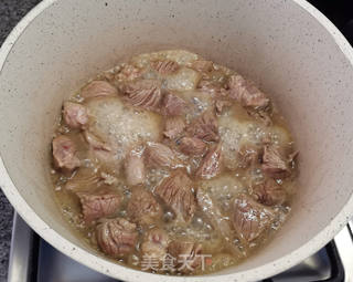 小洋葱炖牛肉的做法步骤:7