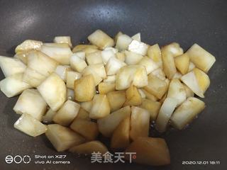 牛肉炖土豆的做法步骤：3