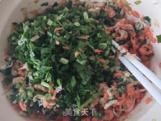 胡萝卜鸡蛋韭菜馅水饺的做法步骤:7