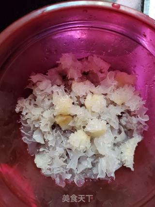 冰糖炖雪蛤银耳的做法步骤:2