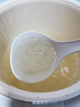 冰糖炖雪蛤银耳的做法步骤:5