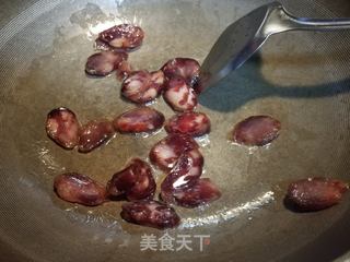 腊肠炒豆芽的做法步骤：3