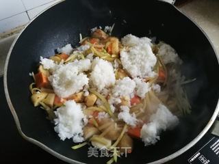 萝卜毛芋炒饭的做法步骤：4