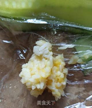 黄瓜寿司的做法步骤:4