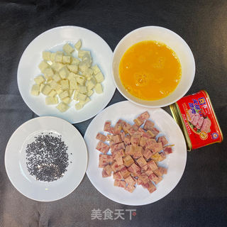 午餐肉馒头披萨饼的做法步骤:3