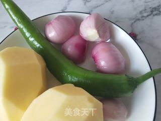 毛葱炒土豆片的做法步骤:2