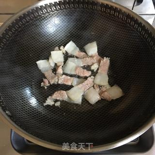 蘑菇毛豆炒肉的做法步骤：1