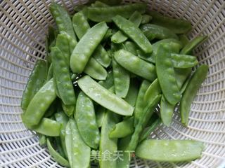 田鸡腿炒杂菜的做法步骤:3