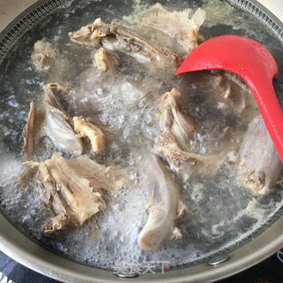 土豆炖大鹅的做法步骤：3
