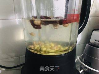 花生红枣豆浆的做法步骤：2