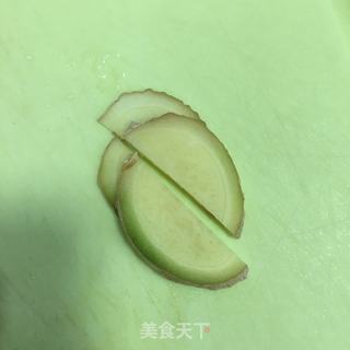 双菇炖肘肉的做法步骤：2