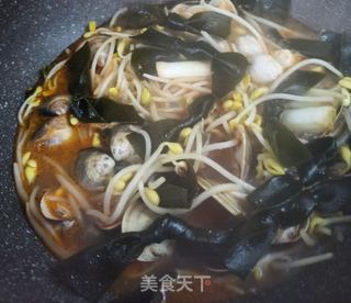 海带结豆芽炖花蛤的做法步骤:6