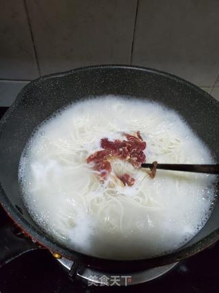 瘦肉挂面的做法步骤:5