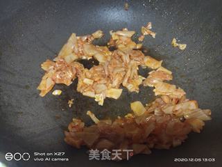 鸡肉酸菜炖豆腐的做法步骤：2