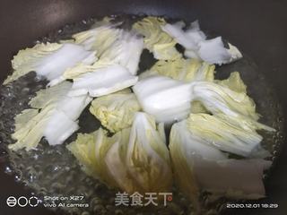 白菜炖肉的做法步骤：2