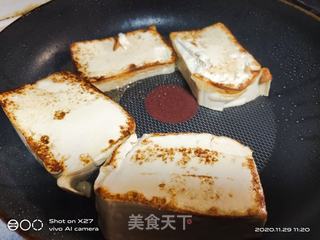 北豆腐炖鸡肉的做法步骤：1