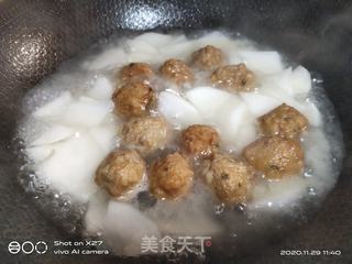 萝卜炖肉丸子的做法步骤：4