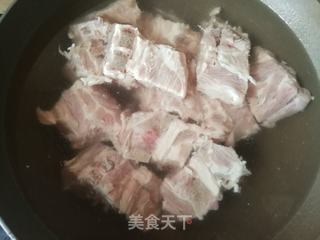 胡萝卜山药羊脊骨汤的做法步骤:3