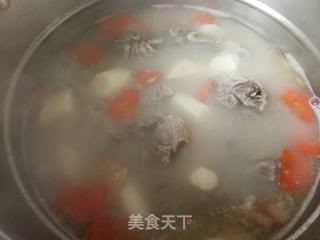 胡萝卜山药羊脊骨汤的做法步骤:13