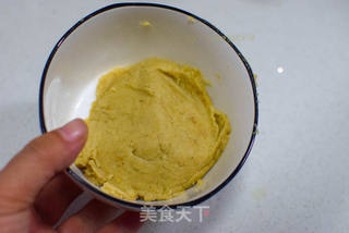 外酥里软的五香千层饼的做法步骤:2