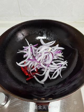 孜然洋葱炒牛肉的做法步骤：12