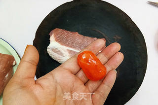咸蛋黄蜜汁叉烧的做法步骤:3