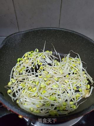 黄豆芽炖豆腐鸭血的做法步骤：7