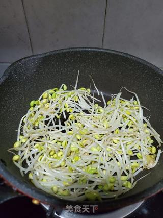 黄豆芽炖豆腐鸭血的做法步骤:7