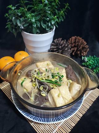 黄豆芽炖豆腐鸭血的做法步骤:14