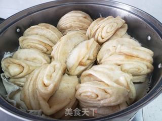 全麦面椒盐花卷的做法步骤:12