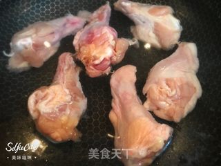 鸡腿炖土豆的做法步骤：3