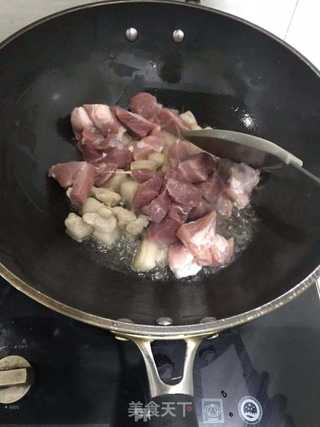 肉炖油豆腐的做法步骤：3