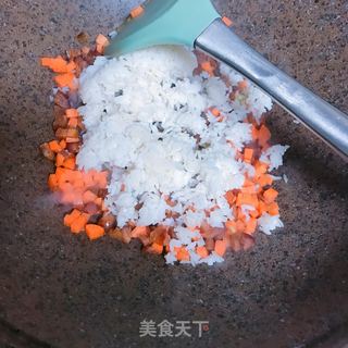 香肠炒饭的做法步骤：3