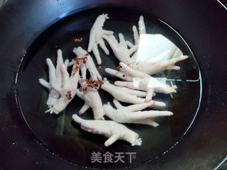 简易舂鸡脚的做法步骤:3