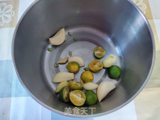 简易舂鸡脚的做法步骤:5
