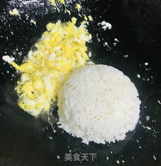 腊味炒饭#花样米饭#的做法步骤：6