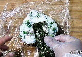 咸蛋黄肉松芝士饭团的做法步骤:10