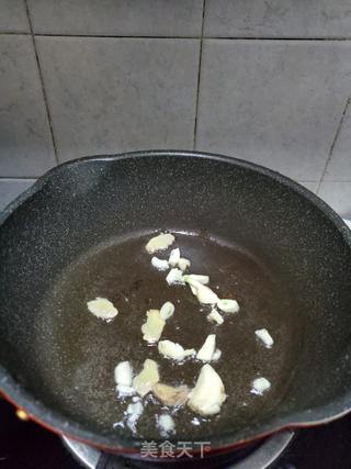 鲍鱼炖海带黄豆芽的做法步骤:5