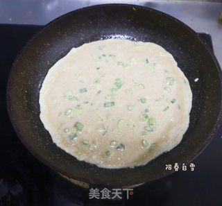 减脂早餐主食❗️?全麦香葱鸡蛋软饼✅煎鸡蛋面糊饼❗️低脂低卡的做法步骤:4