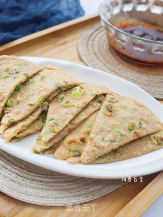 减脂早餐主食❗️?全麦香葱鸡蛋软饼✅煎鸡蛋面糊饼❗️低脂低卡的做法步骤:7