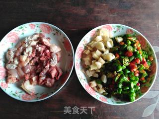 炒辣子鸡的做法步骤:2