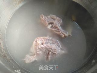 山药炖排骨的做法步骤：2