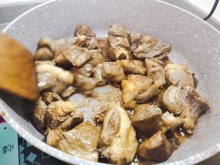 电饭煲美食-羊肉炖萝卜的做法步骤:6