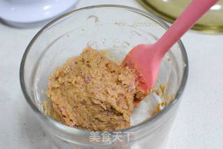 小朋友超喜欢吃的猪肉汉堡的做法步骤:11
