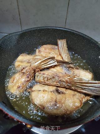 鱼尾炖油豆腐的做法步骤:7
