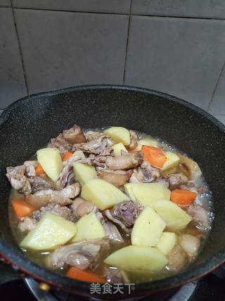 土豆炖鸡块的做法步骤:8