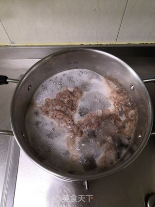 酸汤牛肉的做法步骤:4
