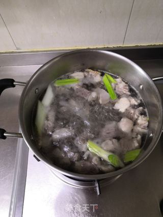 酸汤牛肉的做法步骤:6