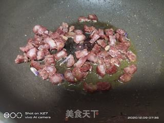 香肠虾仁炒饭的做法步骤：3