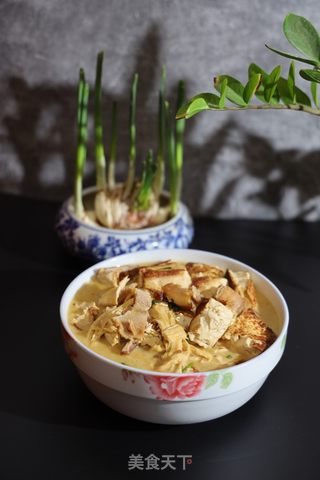 五花肉腐竹炖豆腐的做法步骤：10